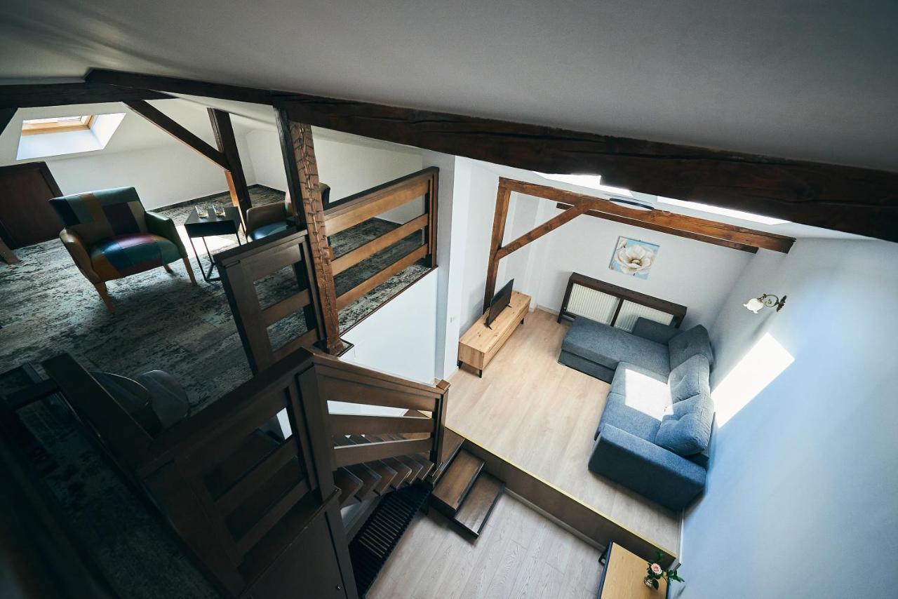 Residence Villa Barrio ブカレスト エクステリア 写真