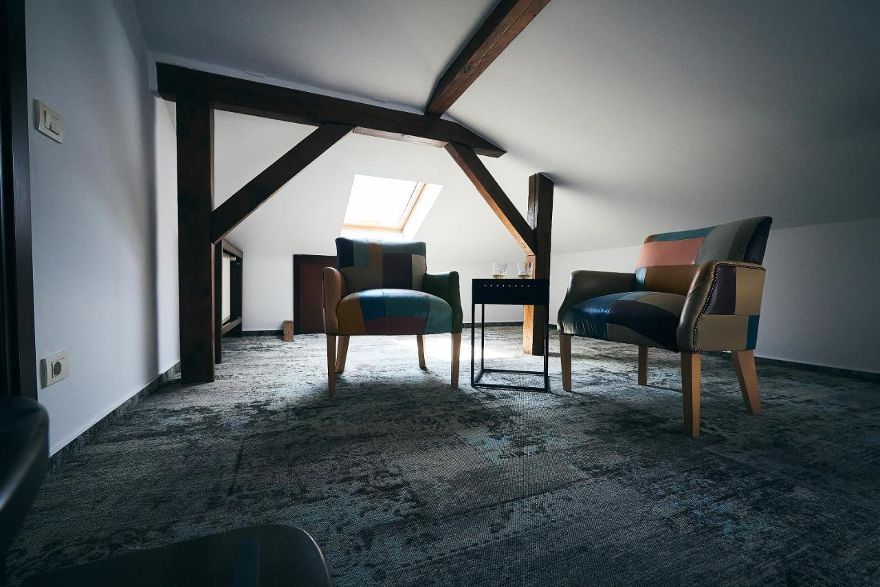 Residence Villa Barrio ブカレスト エクステリア 写真
